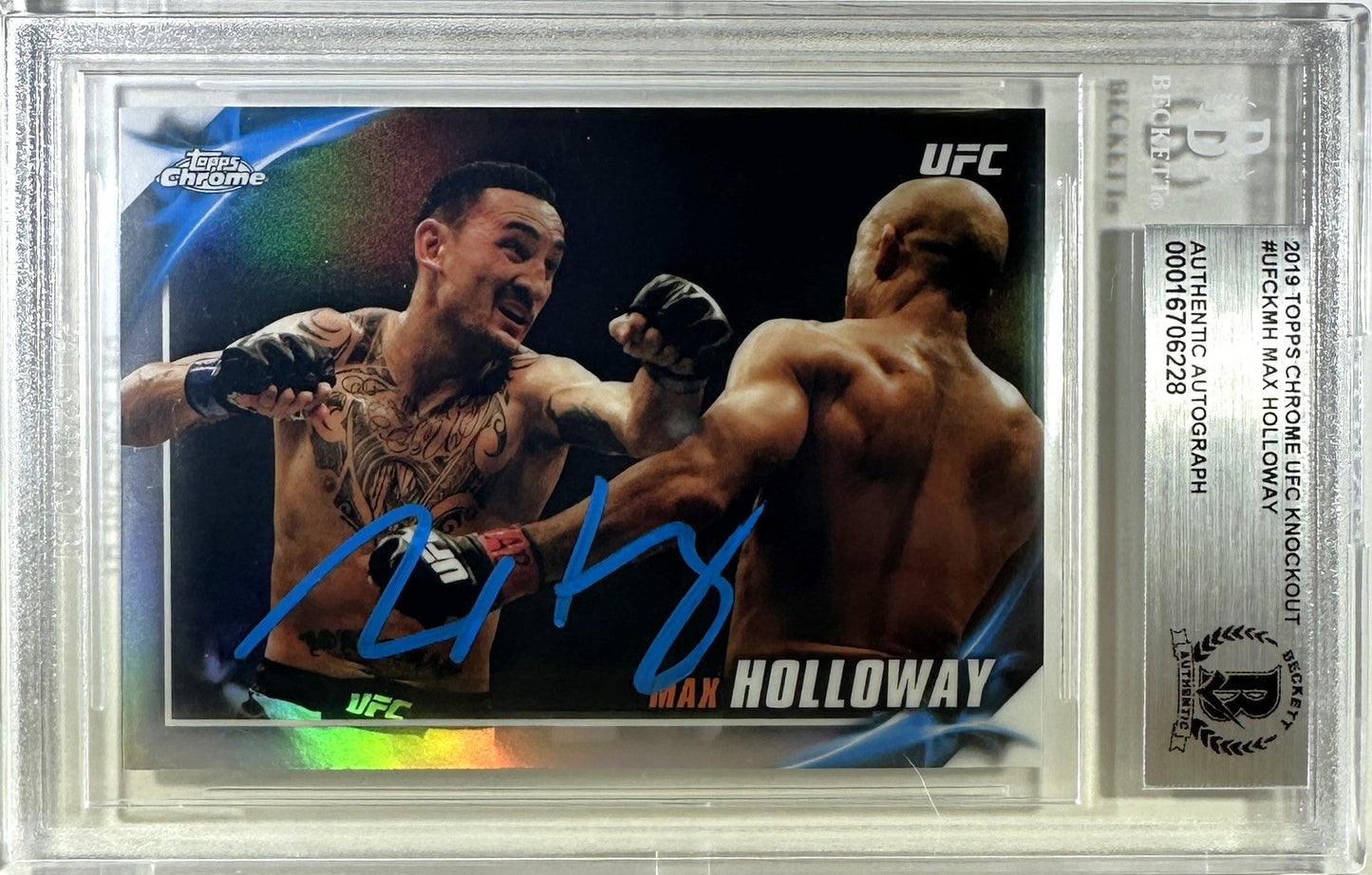 Max Holloway auto 2019 Topps Chrome #UFCK-MH BAS Encapsulated UFC