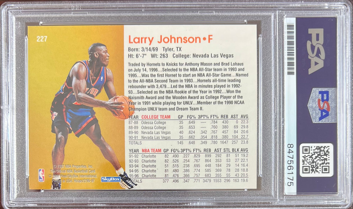 Larry Johnson auto 1997 NBA Hoops #227 card New York Knicks PSA Encapsulated