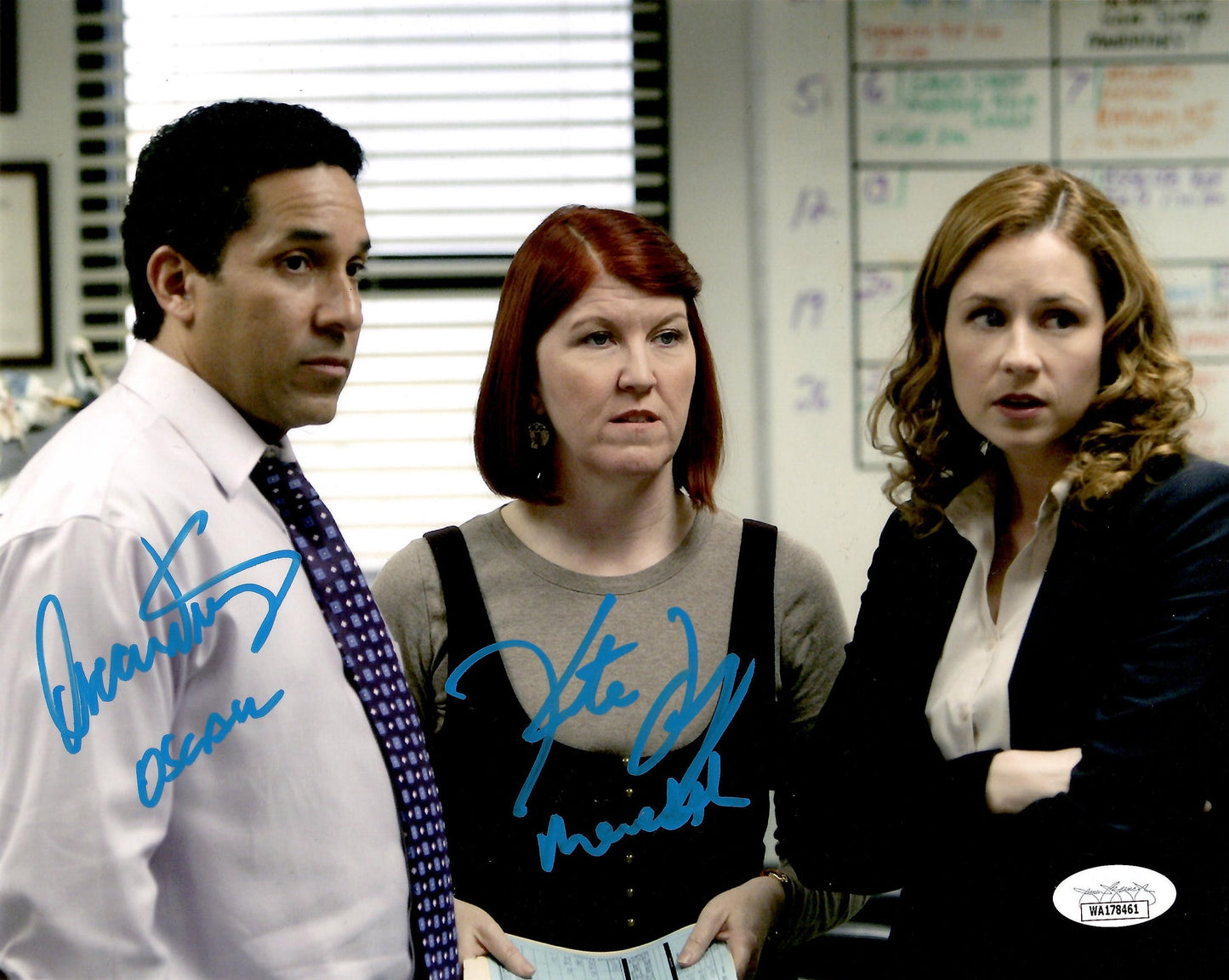 Kate Flannery Oscar Nunez signed inscribed 8x10 photo The Office JSA Witness